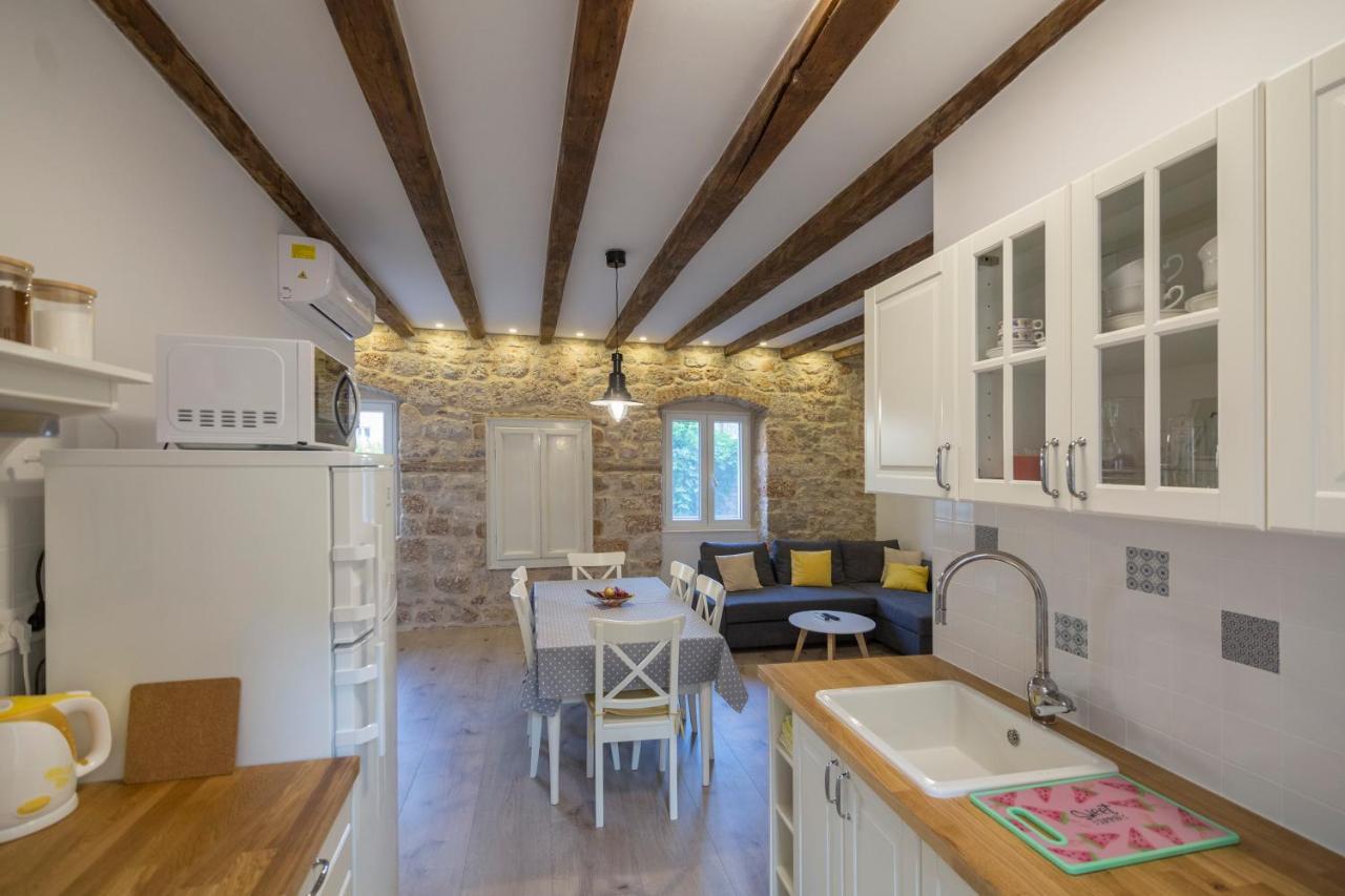 Apartments Bepi Komiža Esterno foto