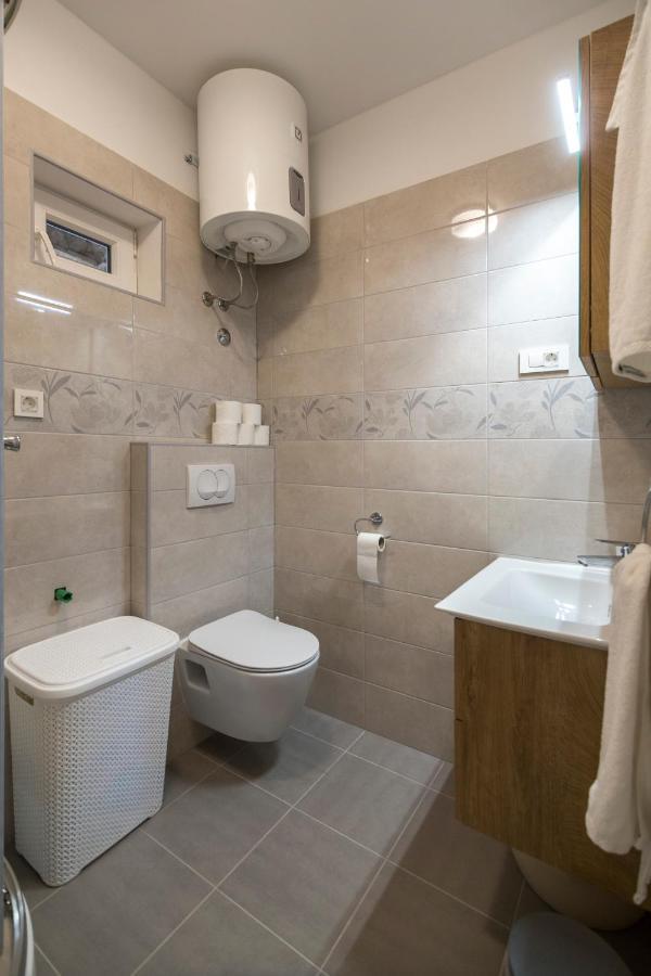 Apartments Bepi Komiža Esterno foto