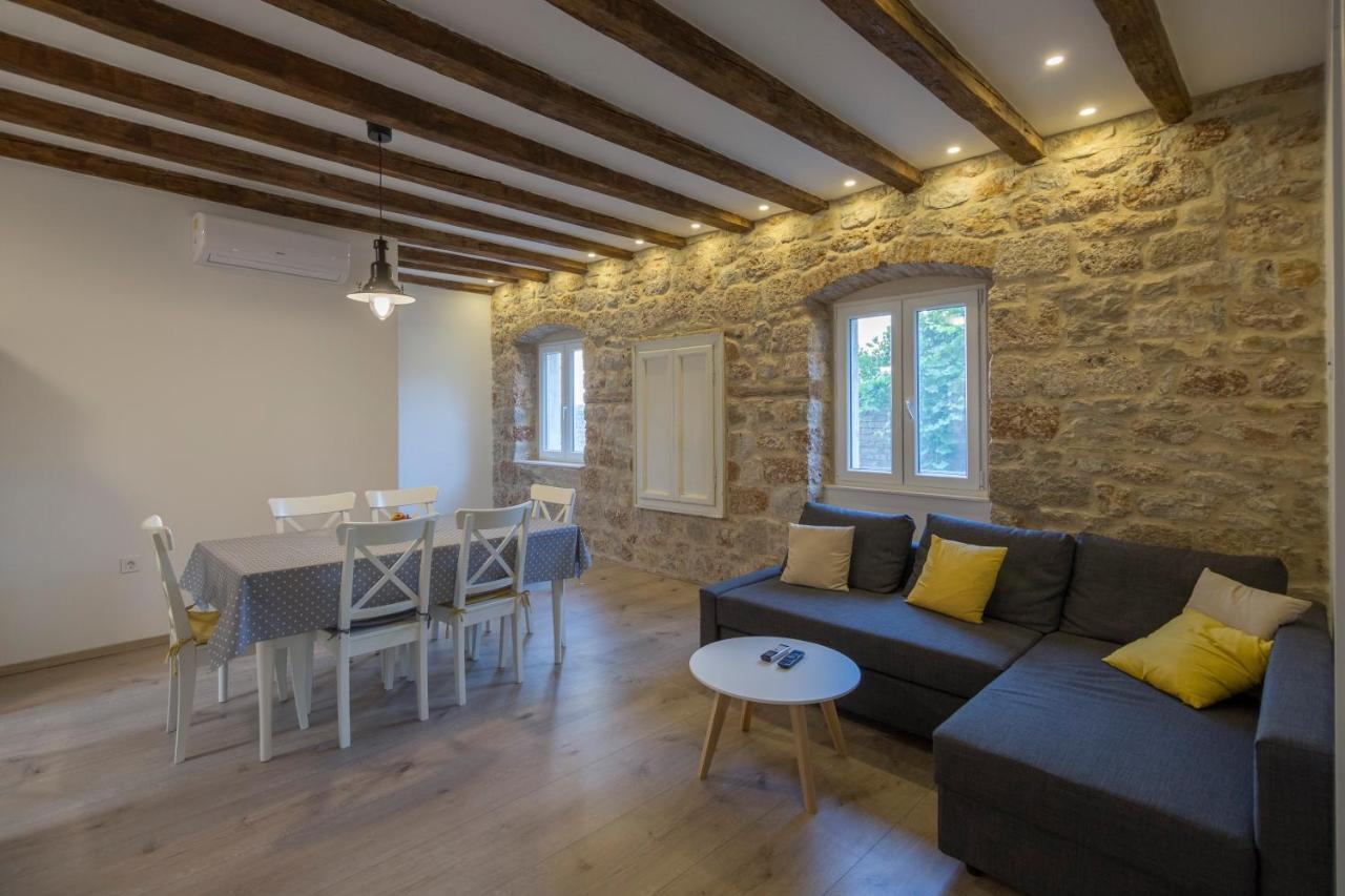 Apartments Bepi Komiža Esterno foto